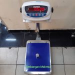 Timbangan Duduk Digital Platform SAYAKI T.18 Plat 30 x 40cm