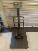 Timbangan Duduk Digital RENKMHE Kapasitas 600kg Plat 45x60cm PAGAR - Image 3